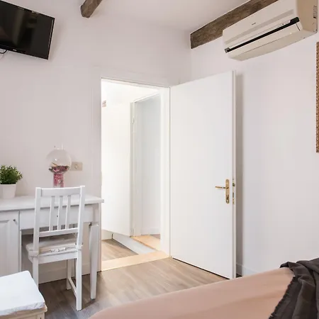 Lejlighed Domus De Fiori *